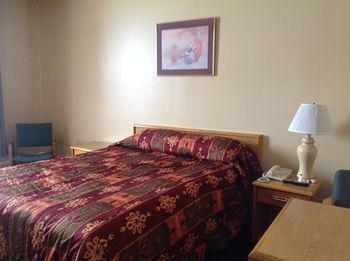 Town And Country Motor Hotel YYC Exterior foto